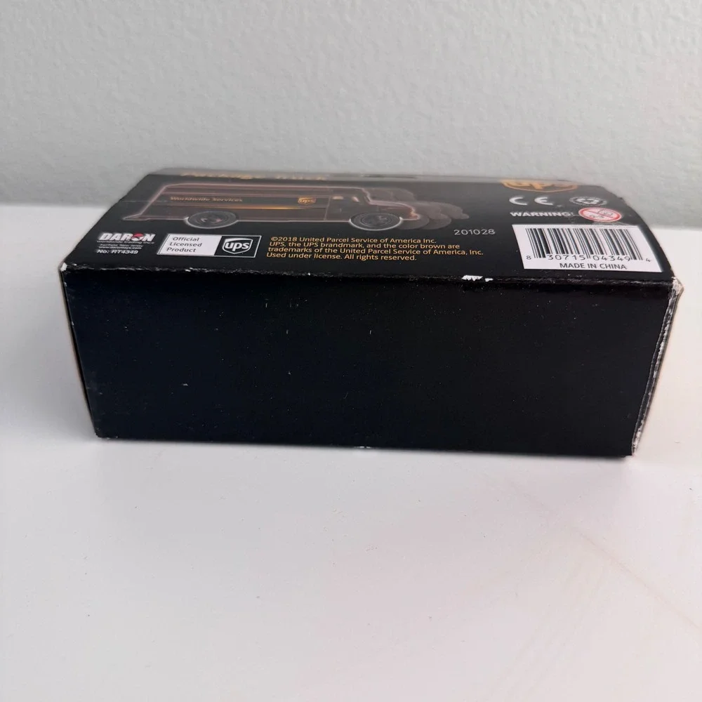 Daron UPS Package Truck Pullback Action Worldwide Services Diecast RT4349